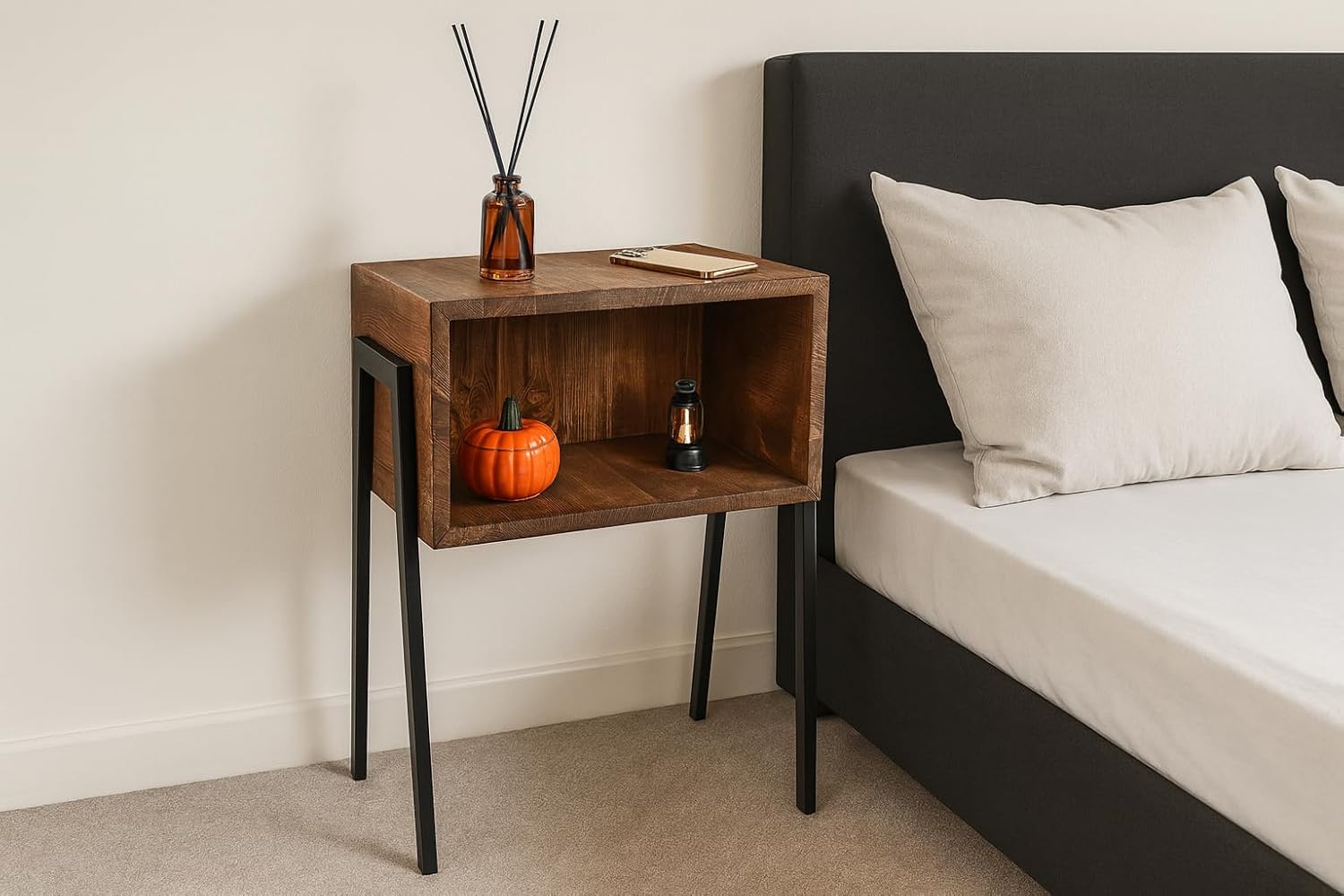 Ahşap Ceviz Komidin, Yatak Odası Komidini, Oturma Odası Komidini, Masif Komidin