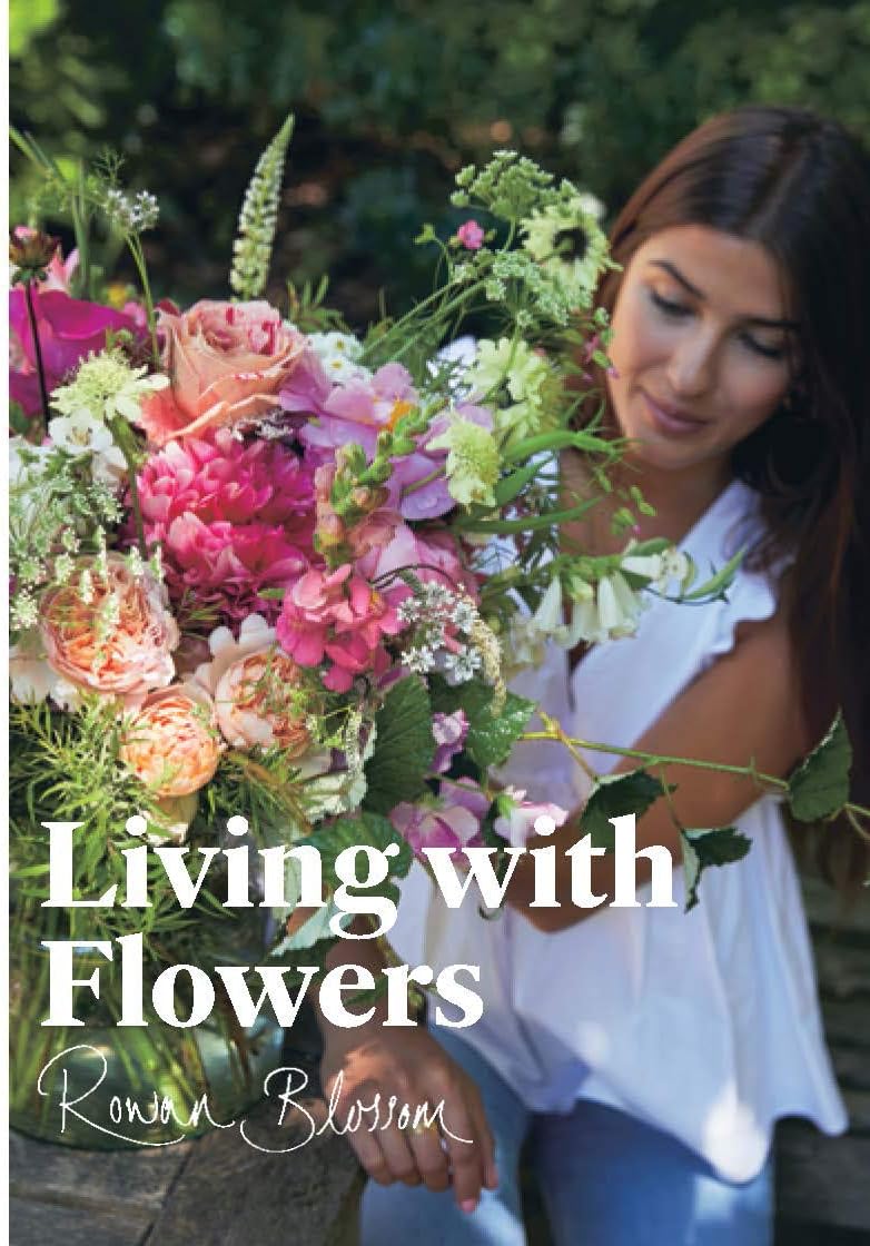 Living with Flowers: Blooms & Bouquets for the Home